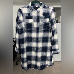 Women’s Size M Old Navy Shirt Plaid Flannel Button Down Long Sleeve Dress
